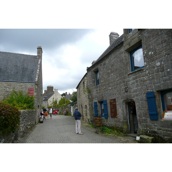 Picture France Locronan 2008-07 12 - History Locronan