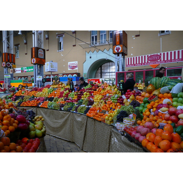 Picture Ukraine Kiev Kiev Market 2007-11 14 - History Kiev Market