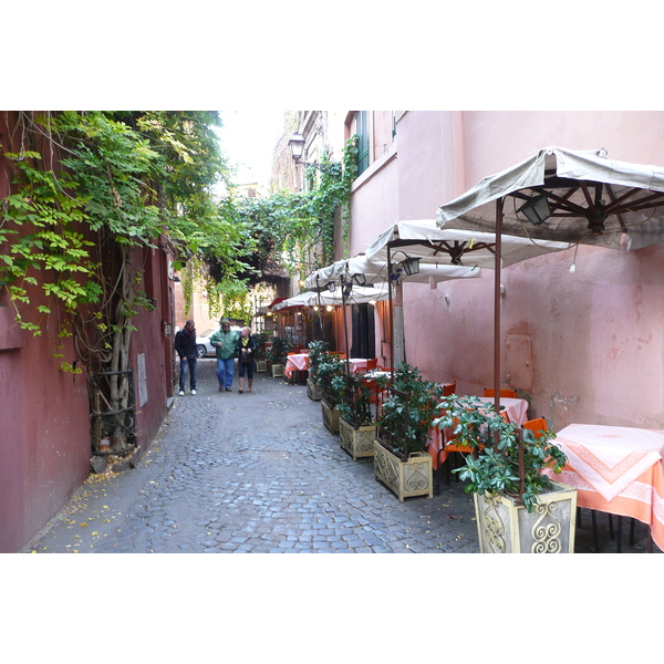 Picture Italy Rome Trastevere 2007-11 30 - History Trastevere