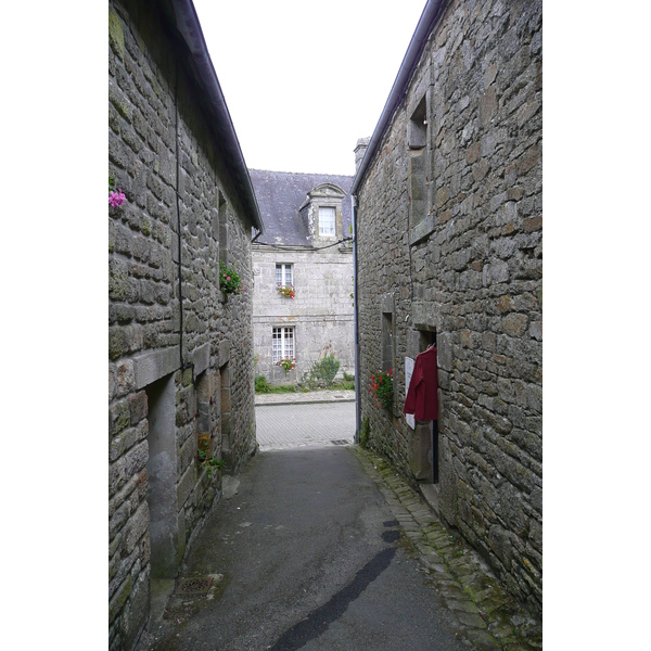 Picture France Locronan 2008-07 73 - Center Locronan