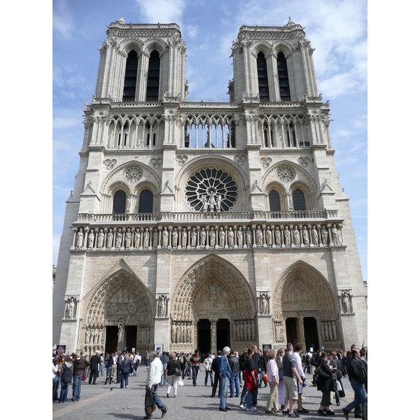 Picture France Paris Notre Dame 2007-05 15 - Around Notre Dame