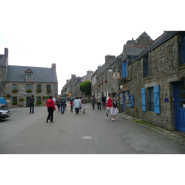 Picture France Locronan 2008-07 33 - History Locronan