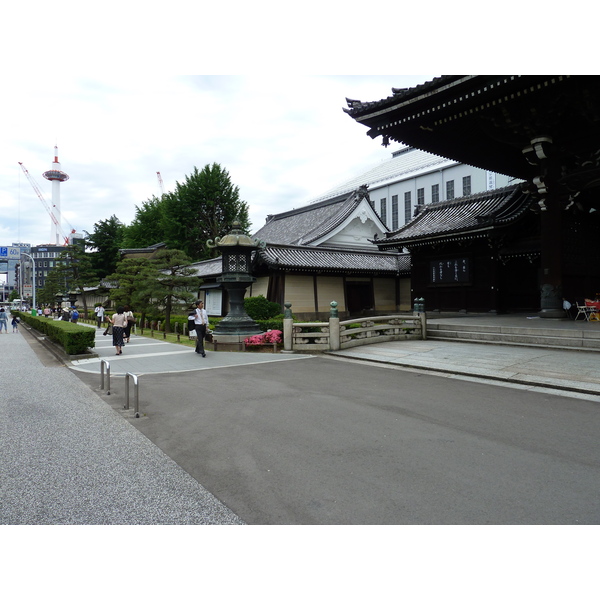 Picture Japan Kyoto Higashi Honganji Temple 2010-06 23 - Recreation Higashi Honganji Temple