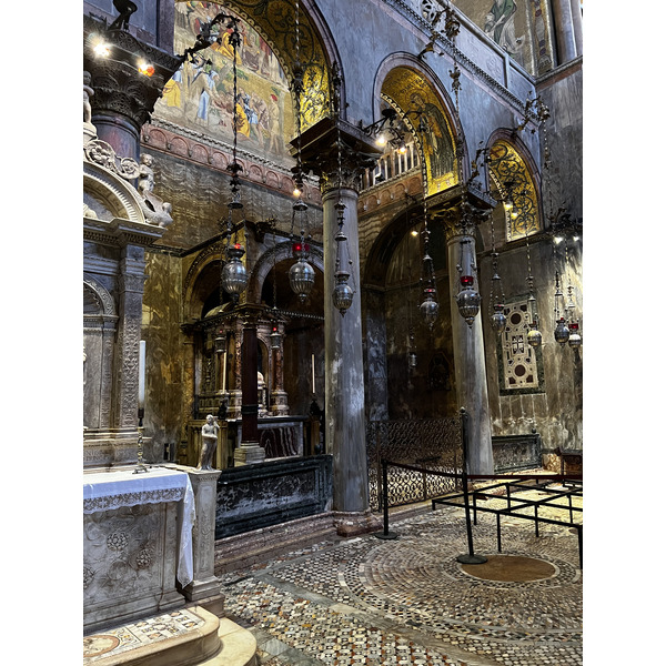 Picture Italy Venice Saint Mark's Basilica 2022-05 105 - Center Saint Mark's Basilica