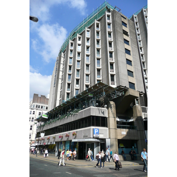 Picture United Kingdom London Tottenham Court Road 2007-09 43 - Tour Tottenham Court Road