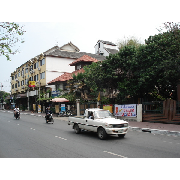 Picture Thailand Chiang Mai Inside Canal Arrak Road(Canal) 2006-04 16 - Center Arrak Road(Canal)