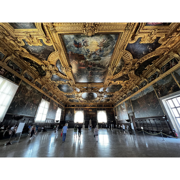 Picture Italy Venice Doge's Palace (Palazzo Ducale) 2022-05 110 - Recreation Doge's Palace (Palazzo Ducale)