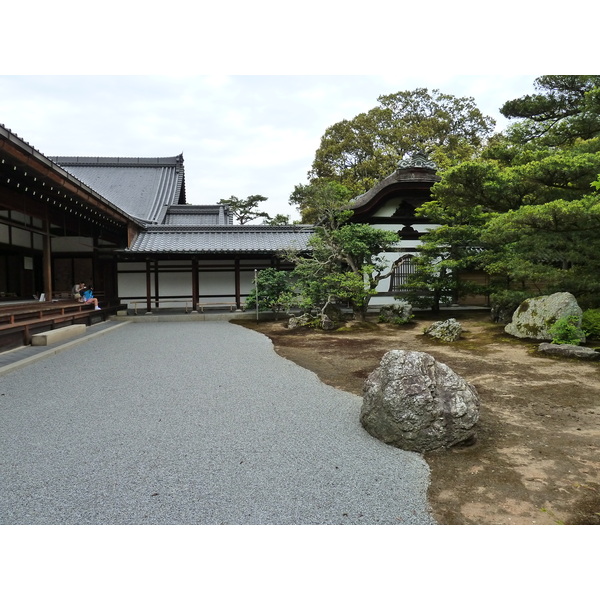 Picture Japan Kyoto Kinkakuji Temple(Golden Pavilion) 2010-06 5 - Center Kinkakuji Temple(Golden Pavilion)