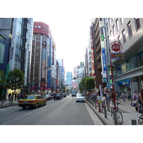 Picture Japan Tokyo Shinjuku 2010-06 22 - Discovery Shinjuku