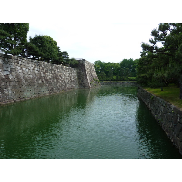 Picture Japan Kyoto Nijo Castle Honmaru Palace 2010-06 17 - Around Honmaru Palace