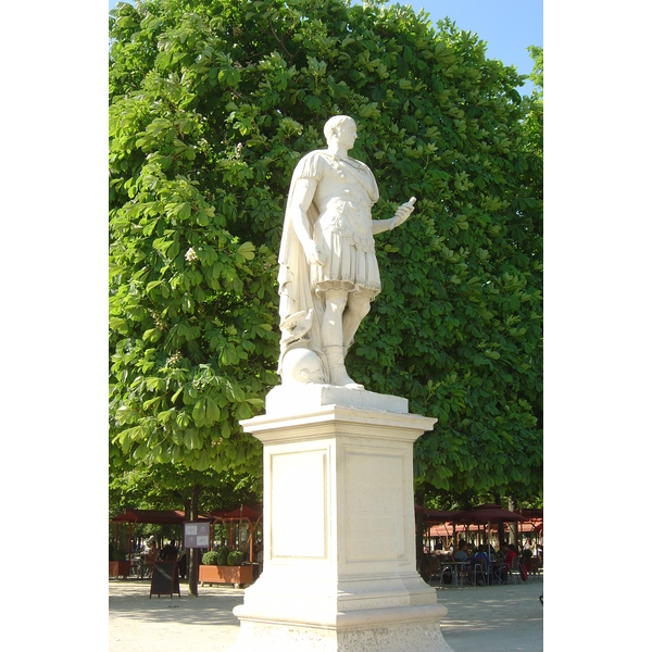 Picture France Paris Garden of Tuileries 2007-05 294 - Tour Garden of Tuileries