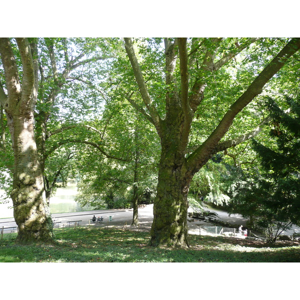 Picture France Paris Parc des Butes Chaumont 2007-08 155 - Around Parc des Butes Chaumont