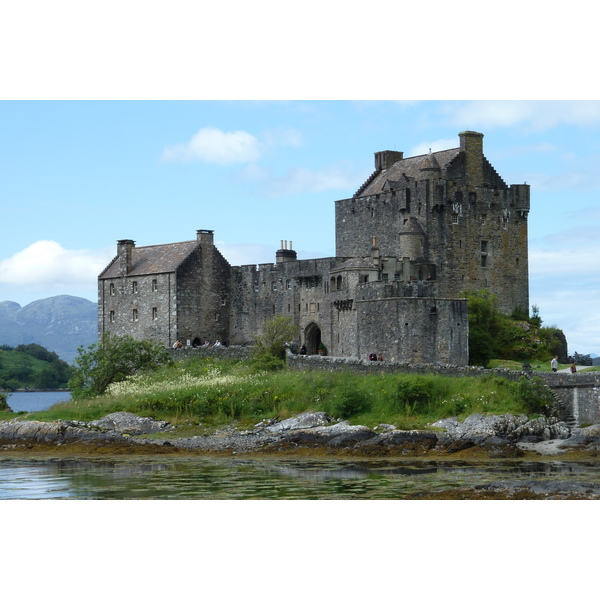 Picture United Kingdom Scotland Eilean Donan Castle 2011-07 4 - Center Eilean Donan Castle