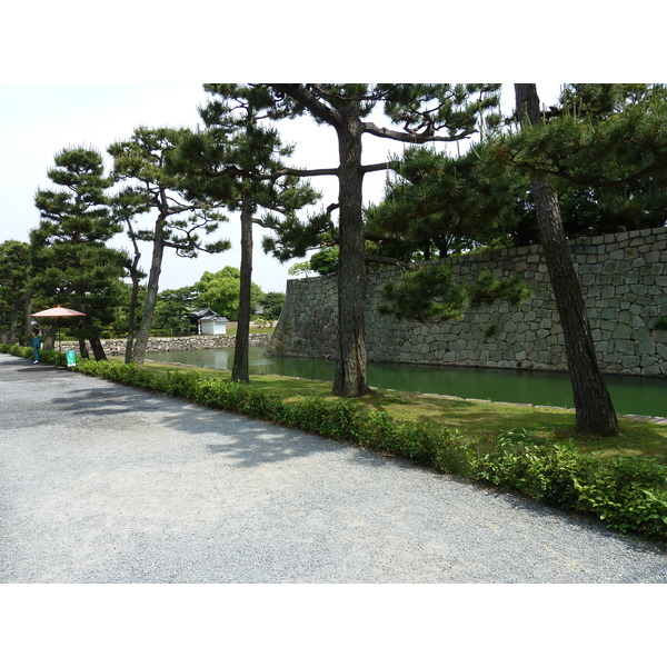 Picture Japan Kyoto Nijo Castle Honmaru Palace 2010-06 19 - Around Honmaru Palace