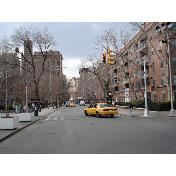 Picture United States New York Washington Square 2006-03 5 - Journey Washington Square