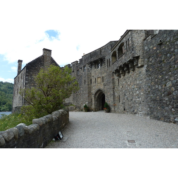 Picture United Kingdom Scotland Eilean Donan Castle 2011-07 33 - Center Eilean Donan Castle