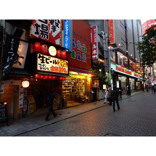 Picture Japan Tokyo Shinjuku 2010-06 8 - Journey Shinjuku