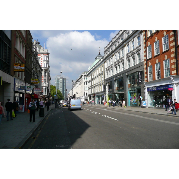 Picture United Kingdom London Tottenham Court Road 2007-09 73 - Recreation Tottenham Court Road