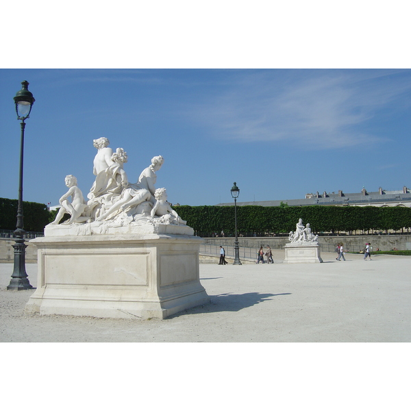 Picture France Paris Garden of Tuileries 2007-05 79 - History Garden of Tuileries