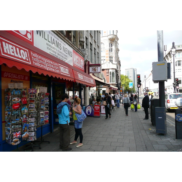 Picture United Kingdom London Tottenham Court Road 2007-09 82 - Recreation Tottenham Court Road