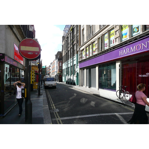 Picture United Kingdom London Oxford Street 2007-09 147 - Center Oxford Street