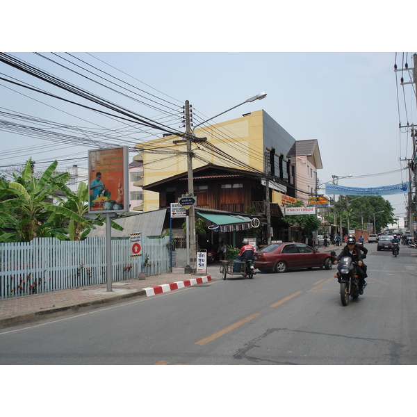 Picture Thailand Chiang Mai Inside Canal Sam Larn 2006-04 10 - Journey Sam Larn