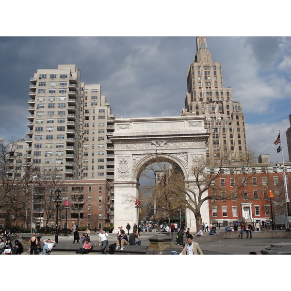 Picture United States New York Washington Square 2006-03 10 - Around Washington Square