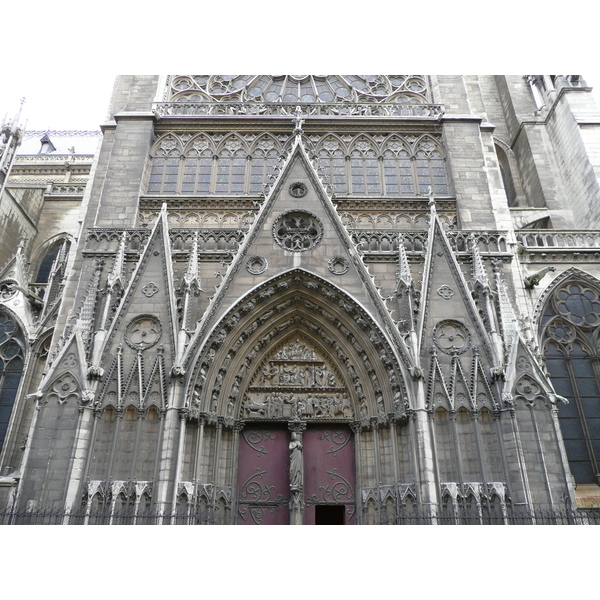 Picture France Paris Notre Dame 2007-05 77 - Around Notre Dame