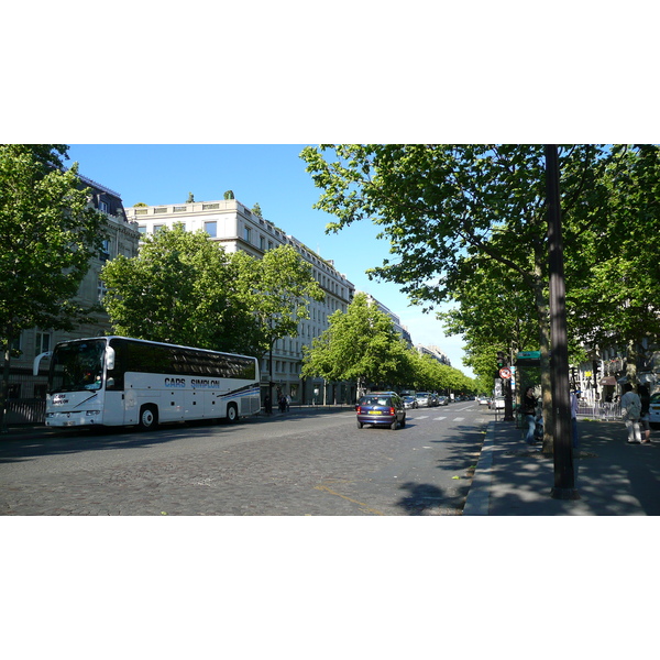 Picture France Paris Etoile and Arc de Triomphe 2007-05 59 - Around Etoile and Arc de Triomphe