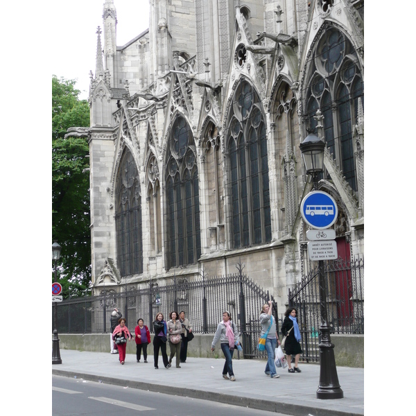 Picture France Paris Notre Dame 2007-05 105 - Recreation Notre Dame