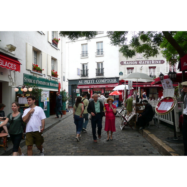 Picture France Paris Place du Tertre 2007-06 12 - Center Place du Tertre