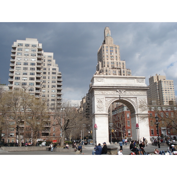 Picture United States New York Washington Square 2006-03 1 - Around Washington Square