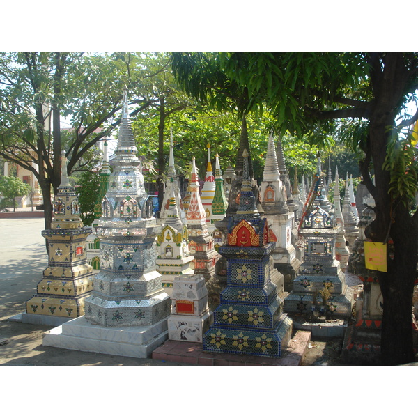 Picture Thailand Phitsanulok Wat Kuhasawan 2008-01 23 - History Wat Kuhasawan