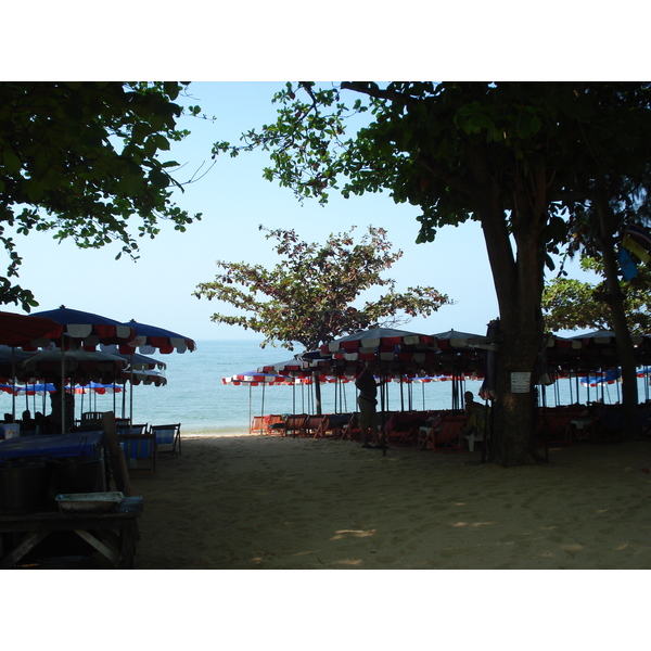 Picture Thailand Pattaya Dongtan beach 2008-01 32 - Center Dongtan beach