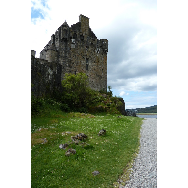 Picture United Kingdom Scotland Eilean Donan Castle 2011-07 24 - Tours Eilean Donan Castle