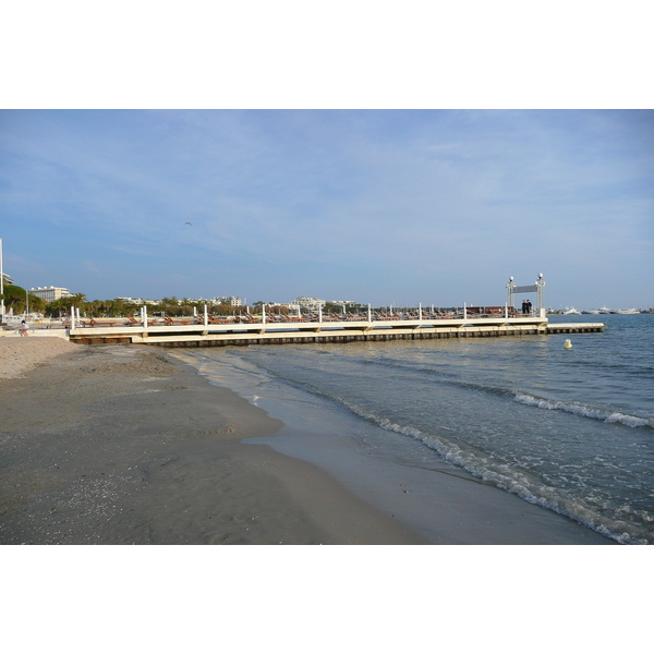 Picture France Cannes Beach 2008-04 8 - Around Beach