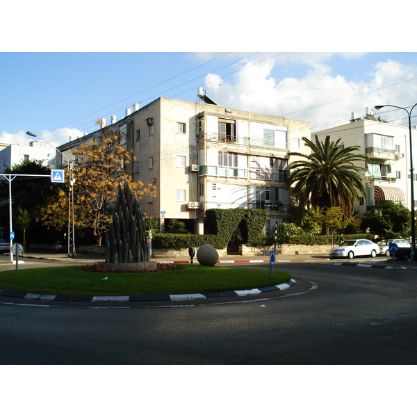 Picture Israel Tel Aviv 2006-12 76 - History Tel Aviv