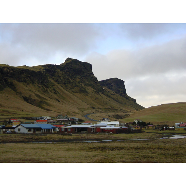 Picture Iceland Vik 2003-03 5 - Center Vik