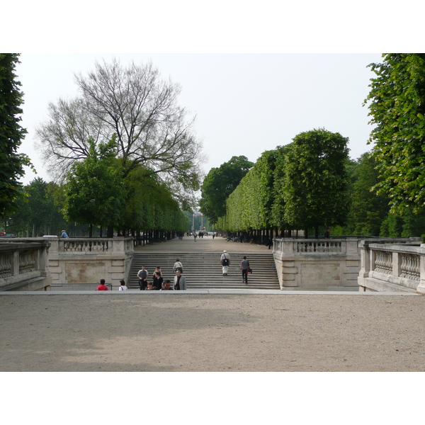 Picture France Paris Garden of Tuileries 2007-05 211 - Journey Garden of Tuileries