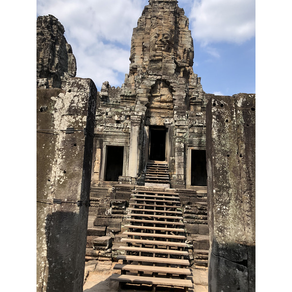 Picture Cambodia Siem Reap Bayon 2023-01 132 - Center Bayon