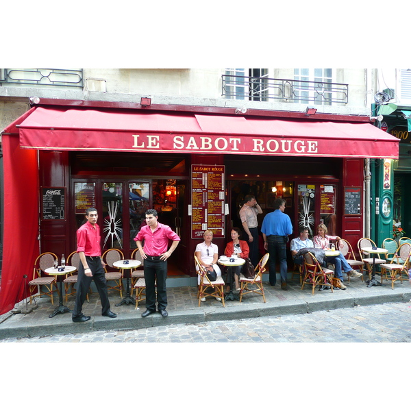 Picture France Paris Place du Tertre 2007-06 7 - History Place du Tertre