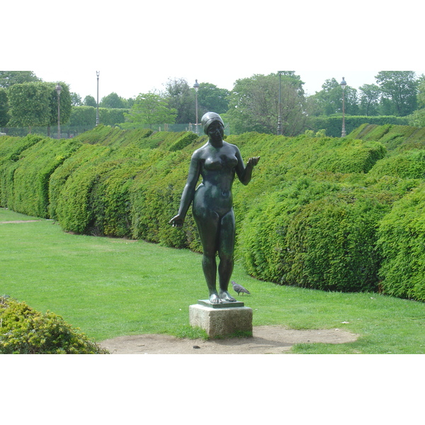 Picture France Paris Louvre Carrousel Garden 2007-05 19 - Around Louvre Carrousel Garden