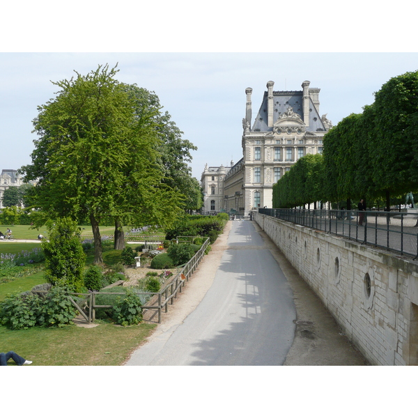 Picture France Paris Garden of Tuileries 2007-05 174 - History Garden of Tuileries