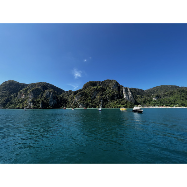 Picture Thailand Phuket to Ko Phi Phi Ferry 2021-12 113 - Center Phuket to Ko Phi Phi Ferry