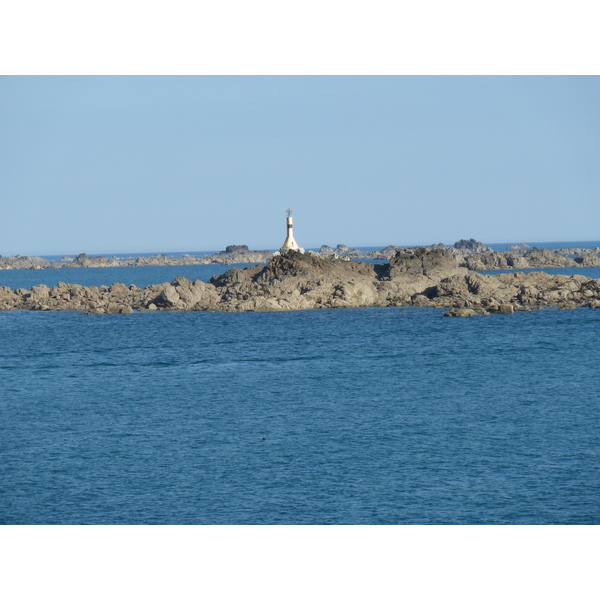 Picture France Boat from St Malo to Jersey 2010-04 49 - Center Boat from St Malo to Jersey