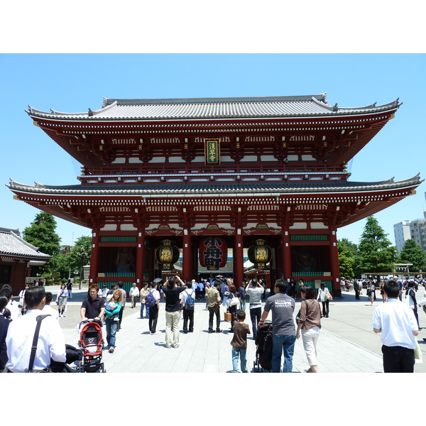 Picture Japan Tokyo Asakusa 2010-06 78 - Center Asakusa