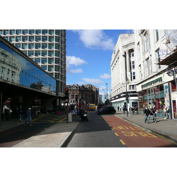 Picture United Kingdom London New Oxford Street 2007-09 9 - Tour New Oxford Street