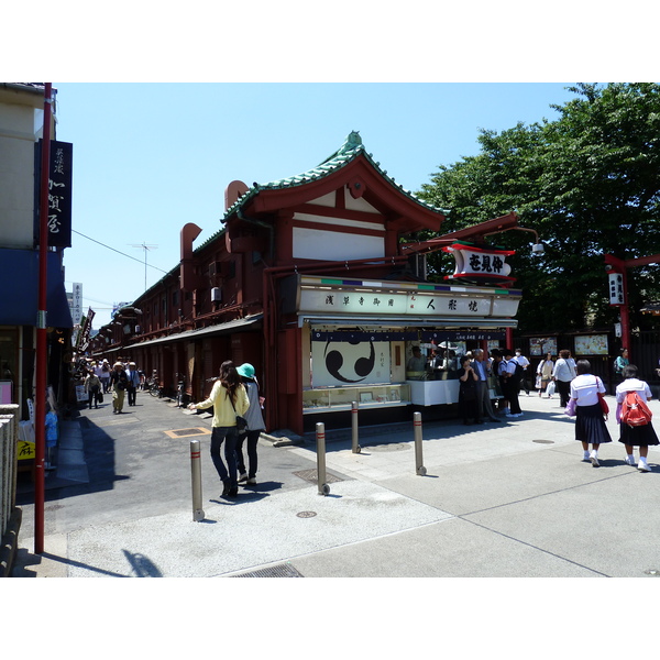 Picture Japan Tokyo Asakusa 2010-06 58 - Discovery Asakusa