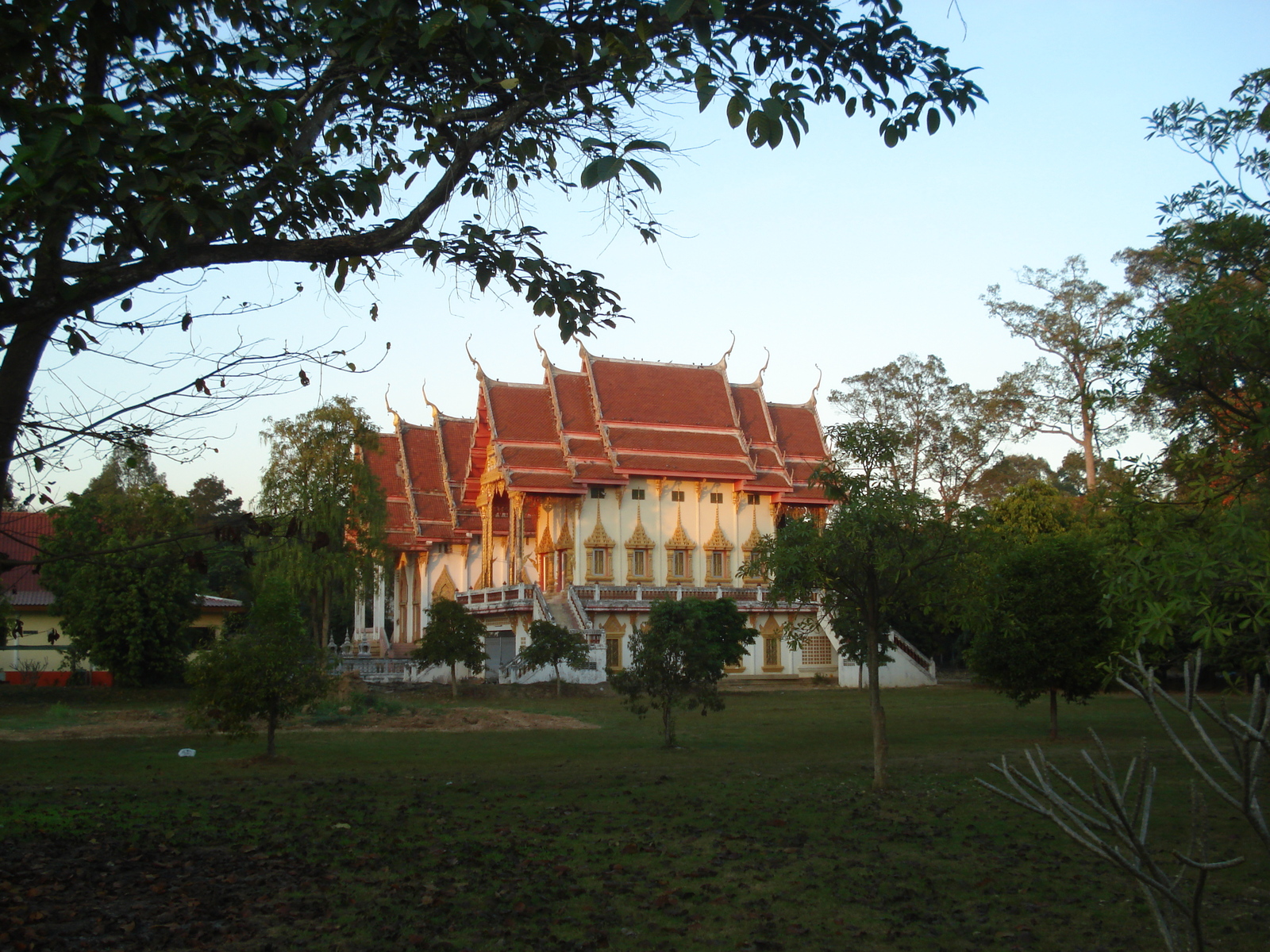 Picture Thailand Phitsanulok Wat Jomthong 2008-01 20 - View Wat Jomthong