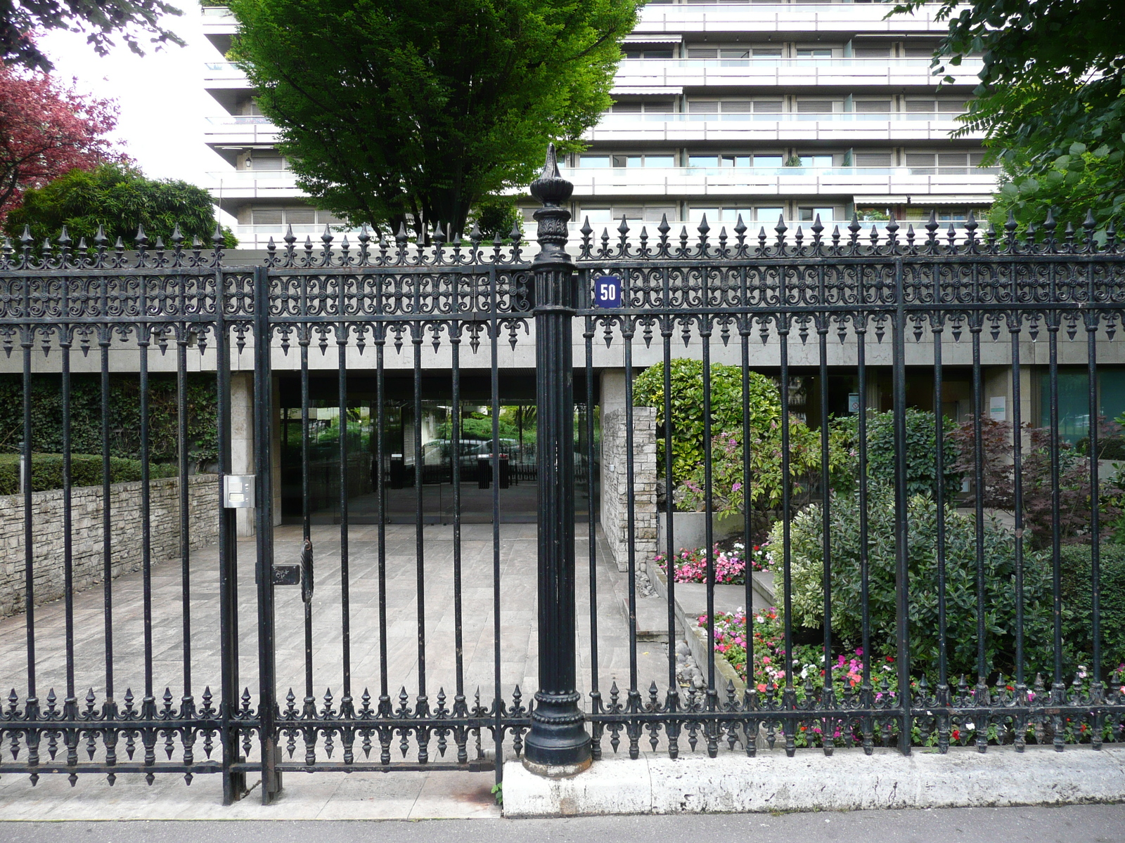 Picture France Paris Avenue Foch 2007-06 145 - Flights Avenue Foch